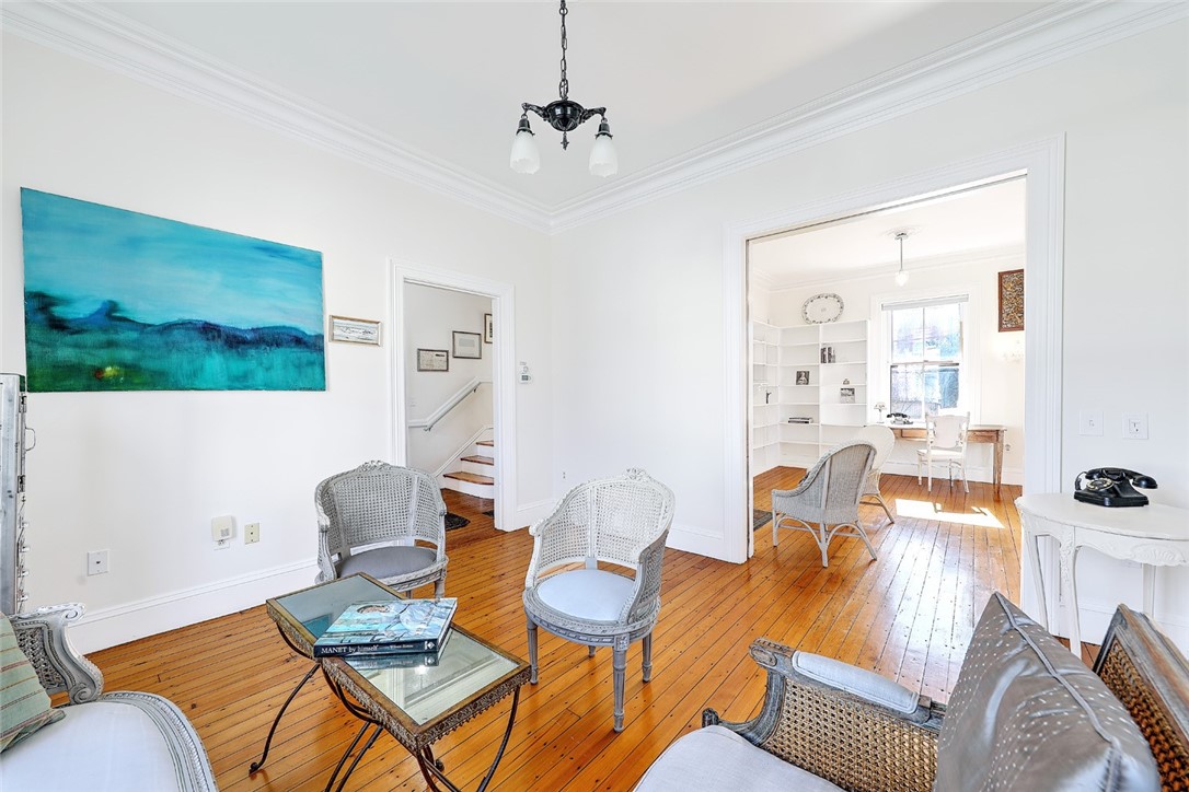 3 Nisbet Street