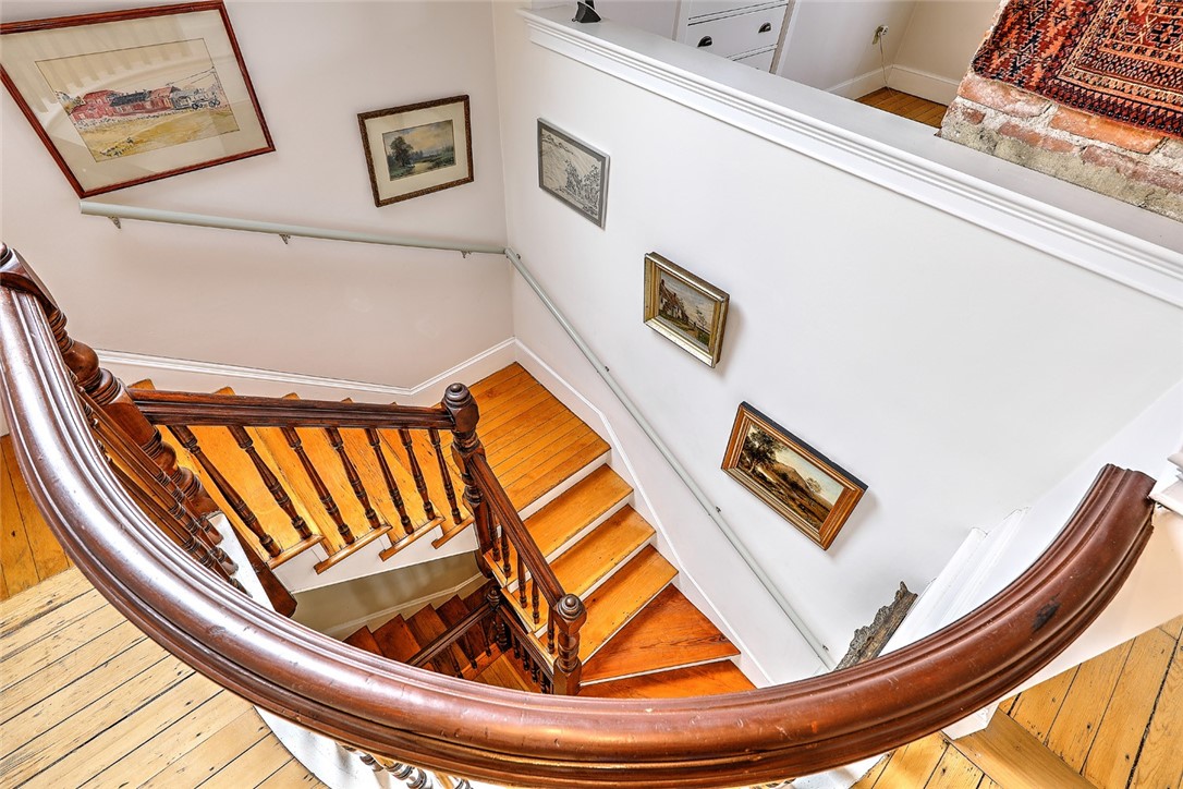3 Nisbet Street