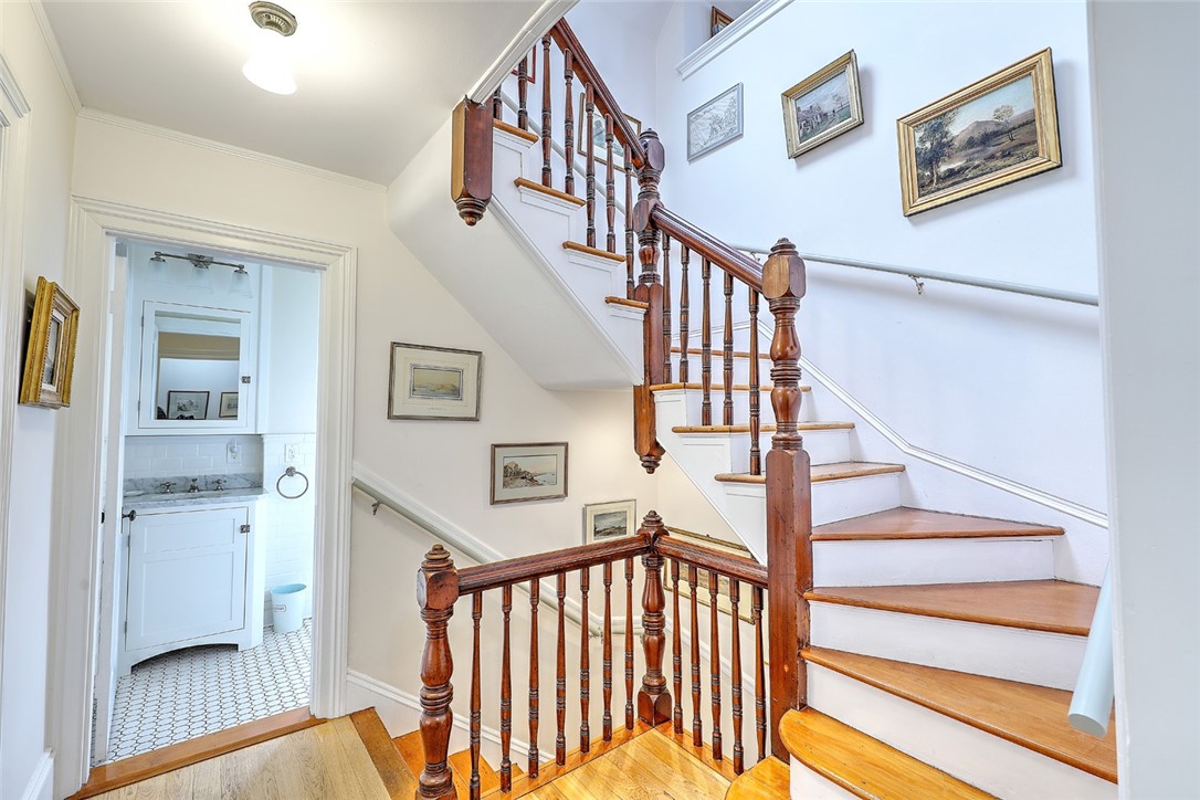 3 Nisbet Street