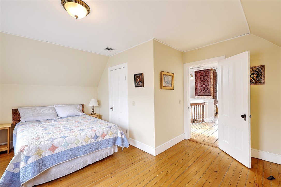 3 Nisbet Street
