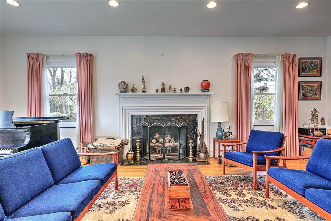 14 Loring Avenue
