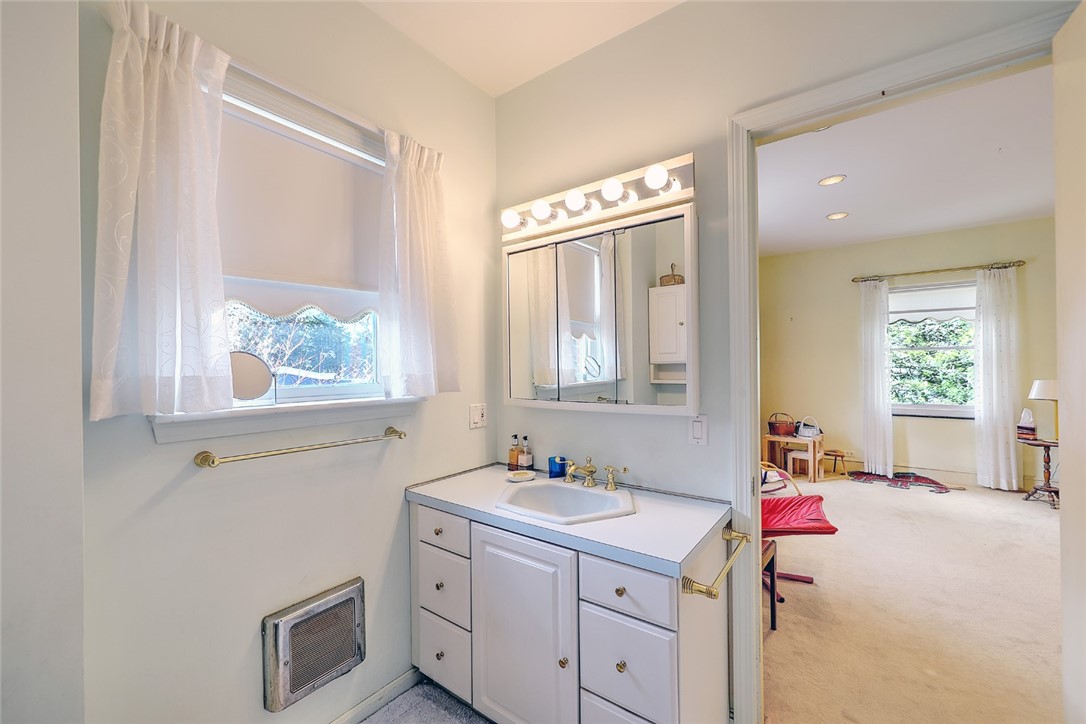 14 Loring Avenue