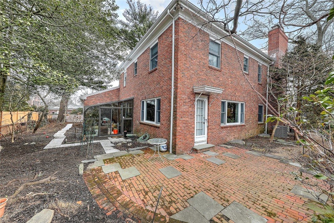 14 Loring Avenue