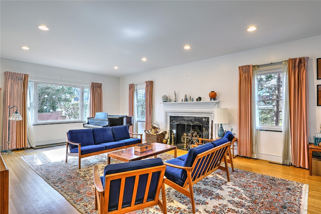 14 Loring Avenue