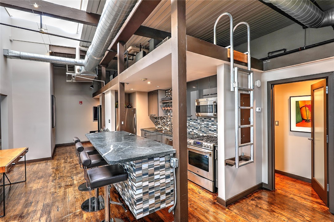 10 Exchange Court 615