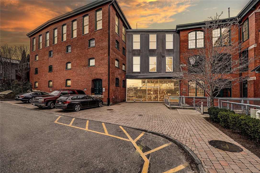 10 Exchange Court 615