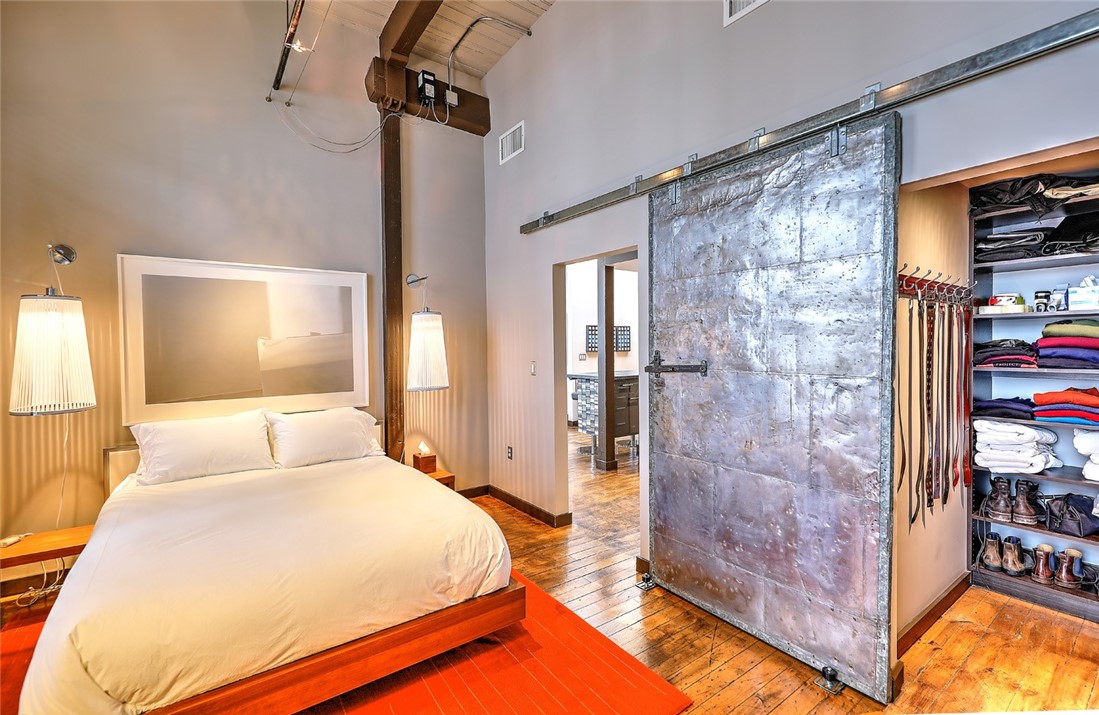 10 Exchange Court 615