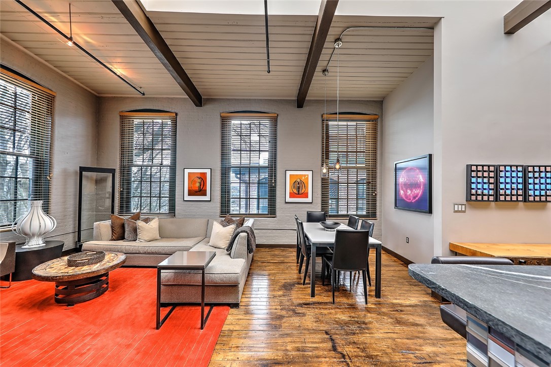 10 Exchange Court 615