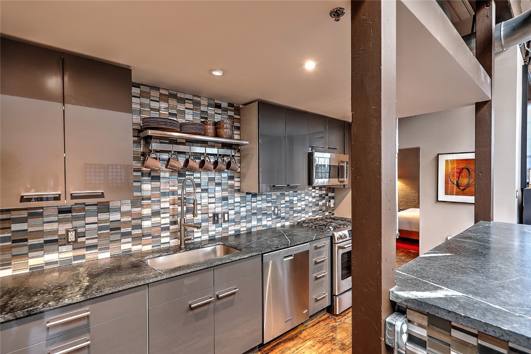 10 Exchange Court 615