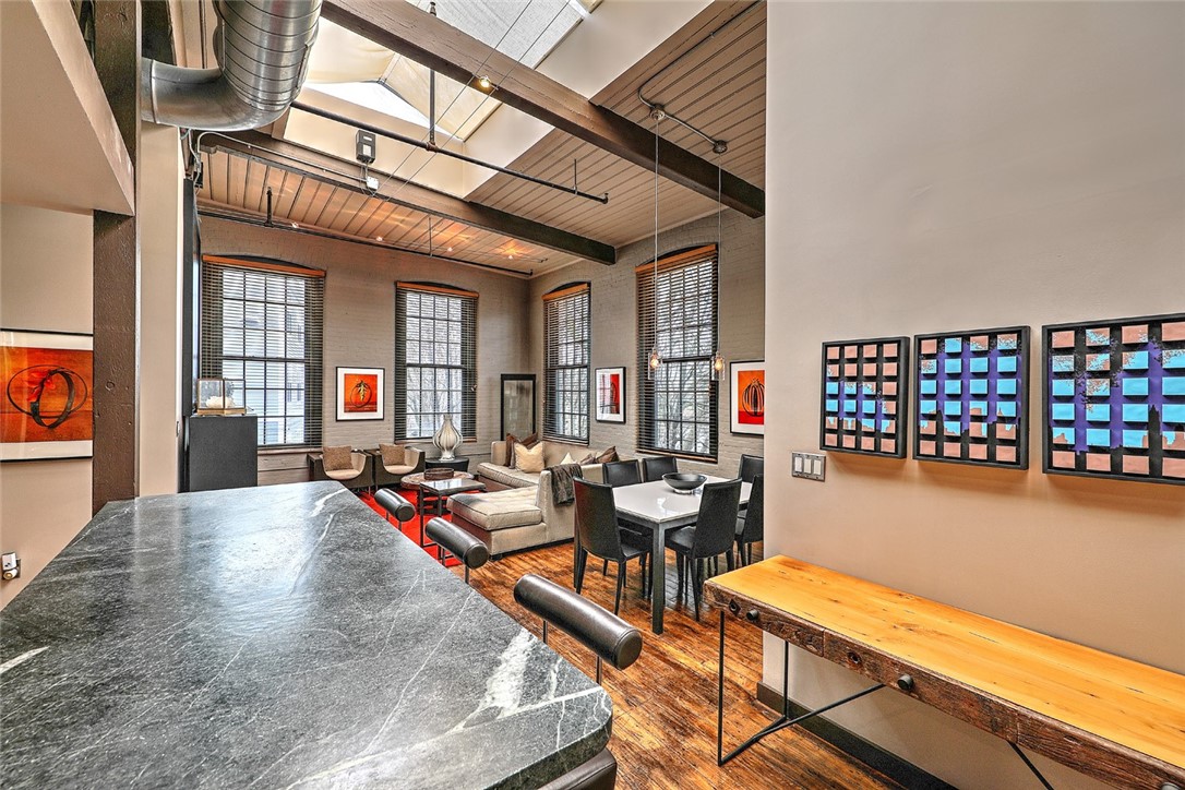 10 Exchange Court 615