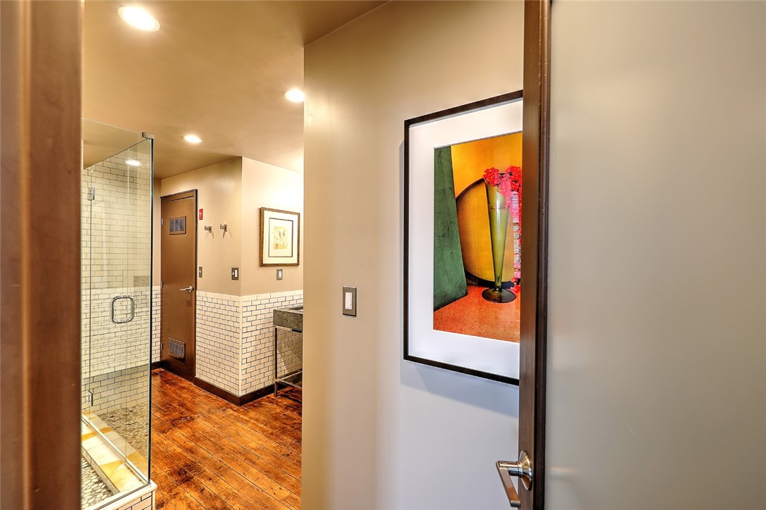 10 Exchange Court 615
