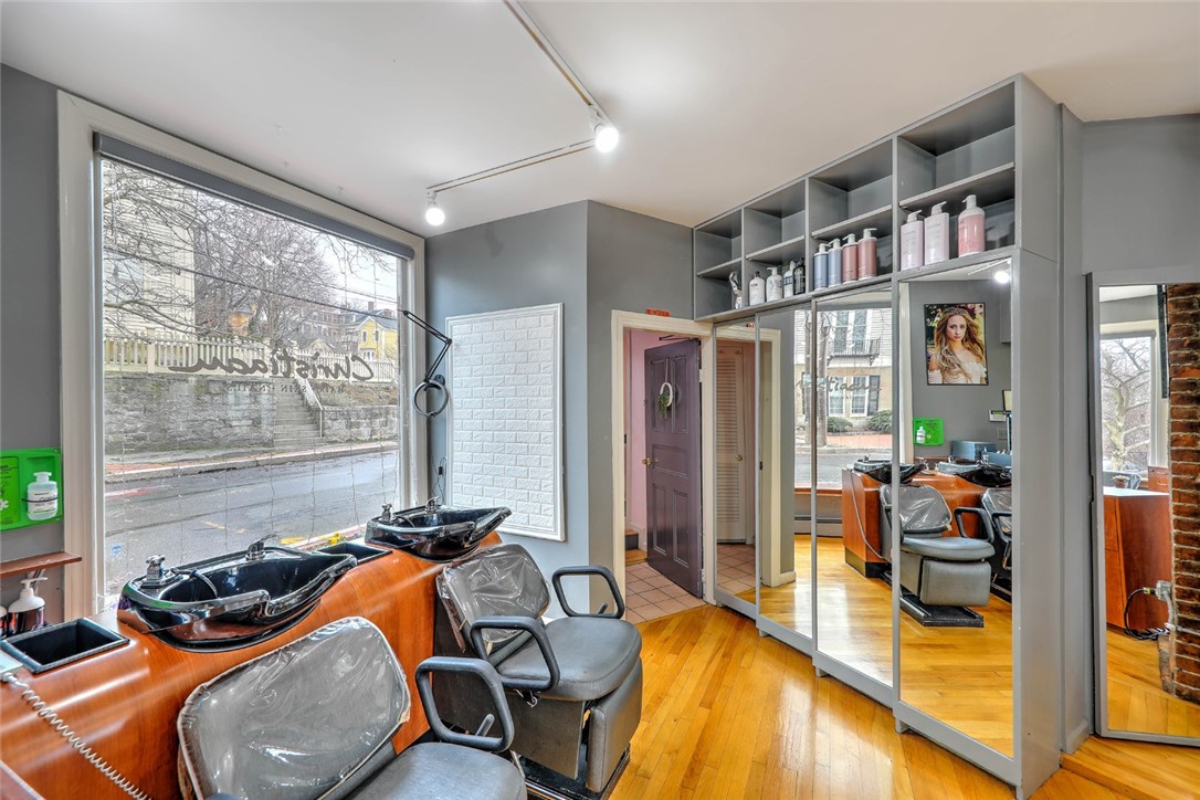 4 Benefit Street