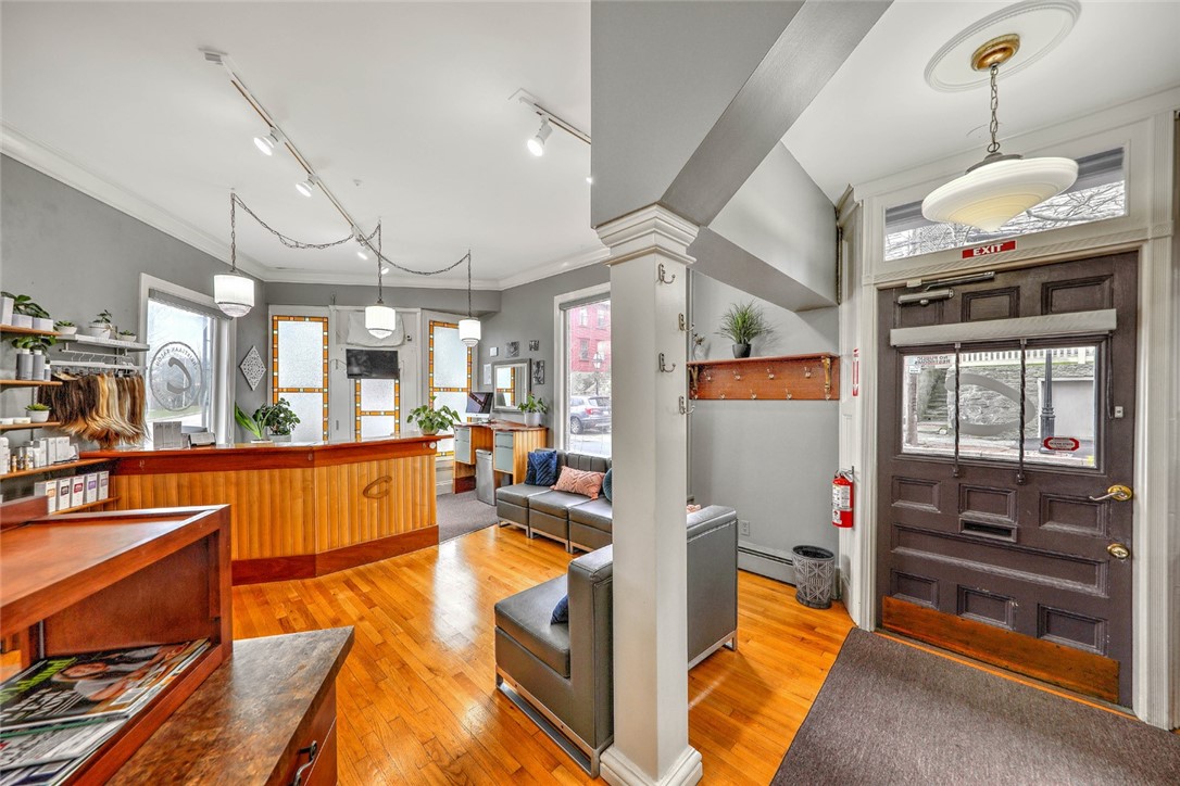 4 Benefit Street