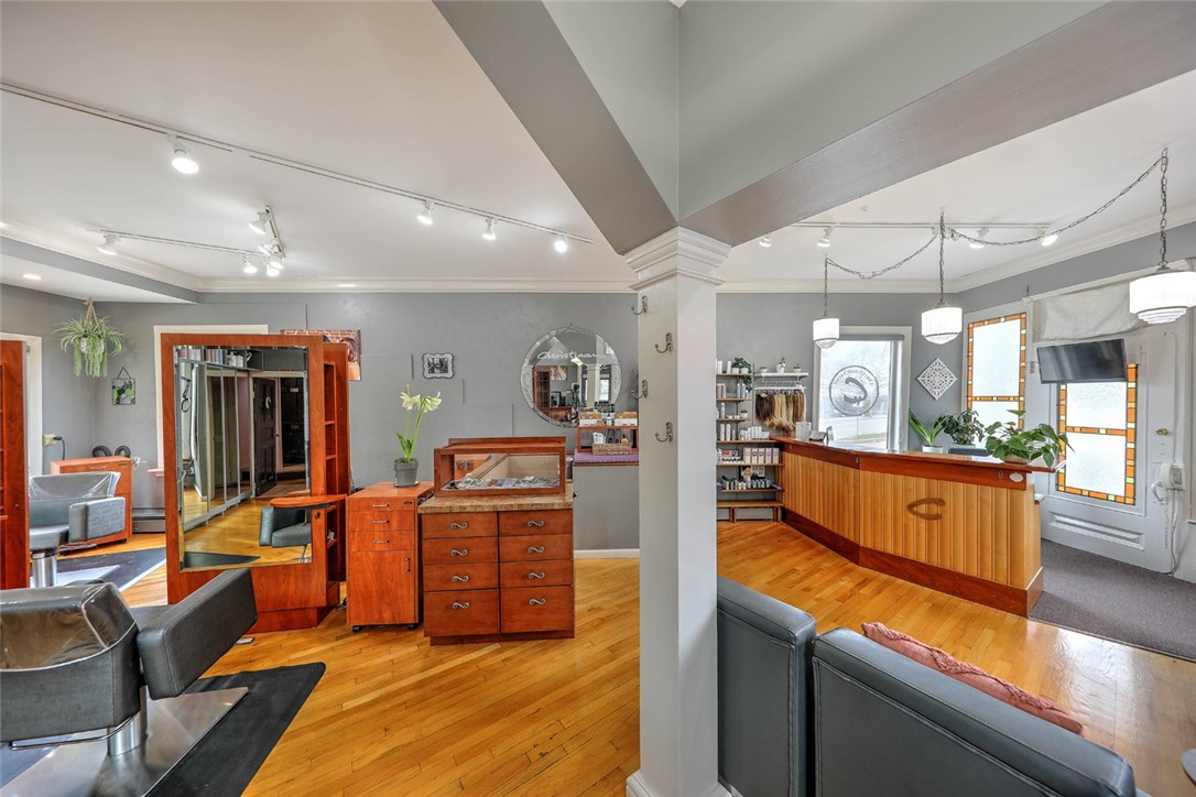 4 Benefit Street