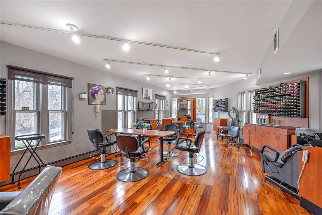 4 Benefit Street
