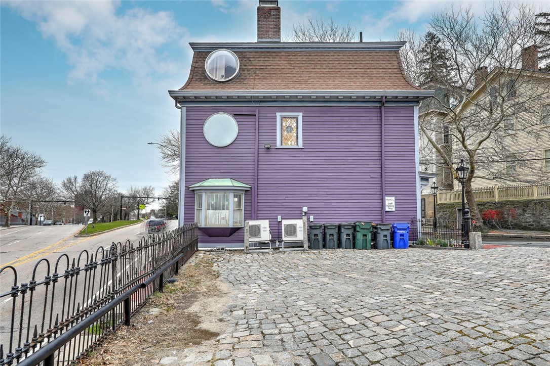 4 Benefit Street