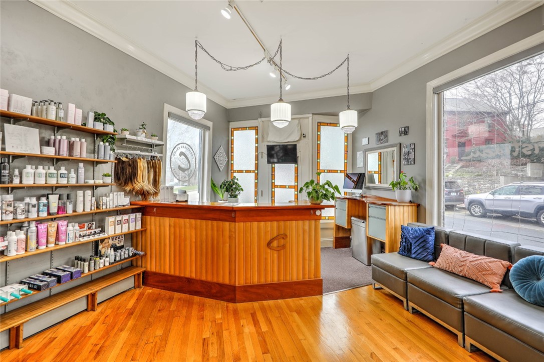 4 Benefit Street