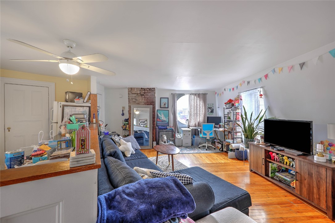 4 Benefit Street