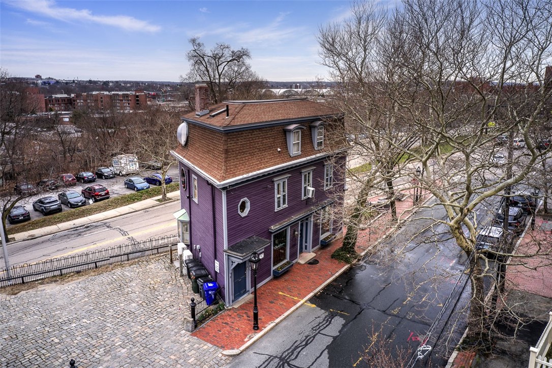 4 Benefit Street