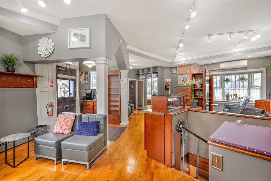 4 Benefit Street
