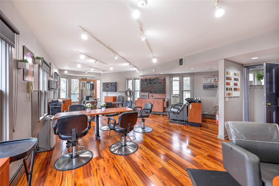 4 Benefit Street