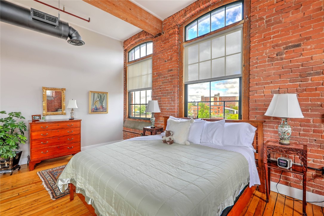 14 Imperial Place 401