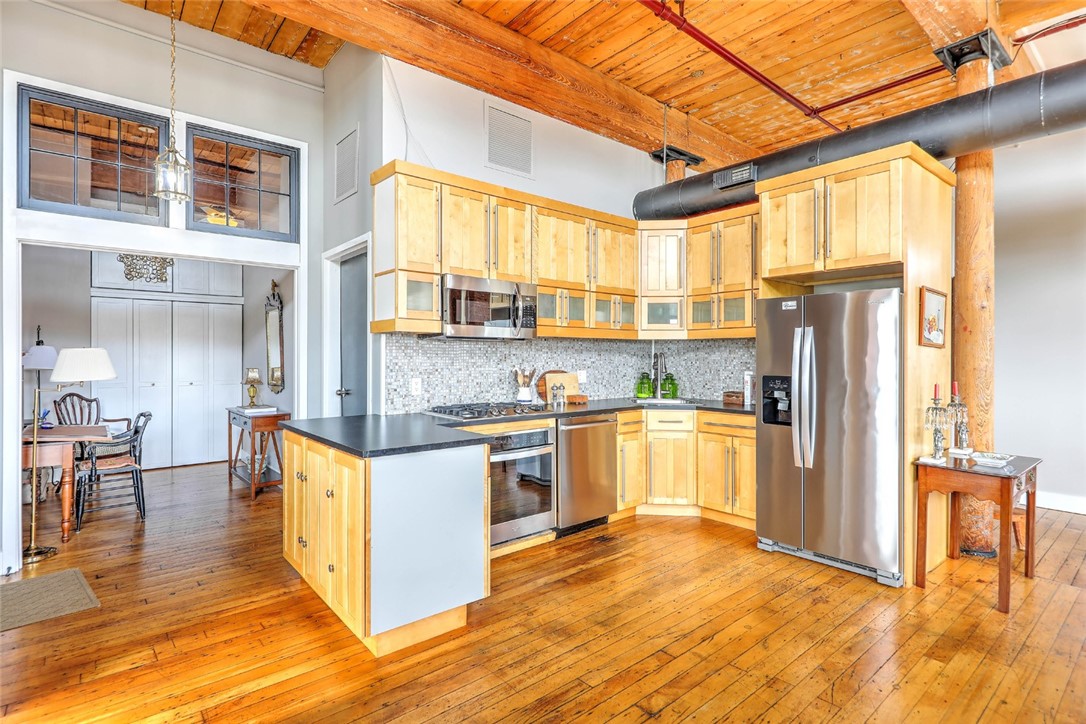14 Imperial Place 401