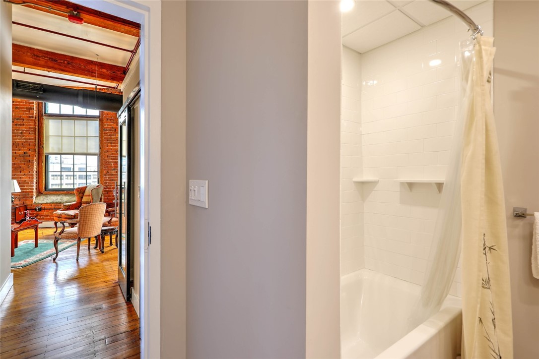 14 Imperial Place 401