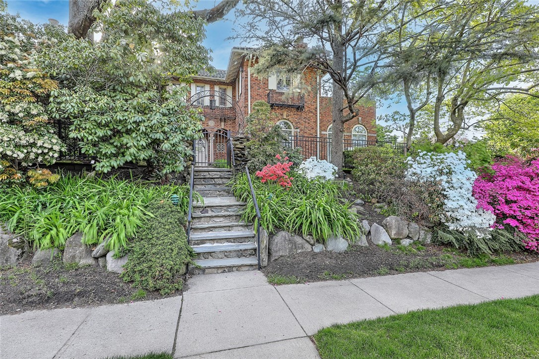 612 Elmgrove Avenue