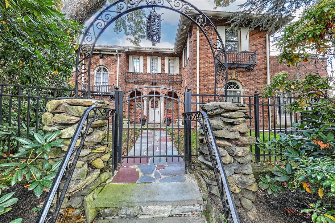 612 Elmgrove Avenue