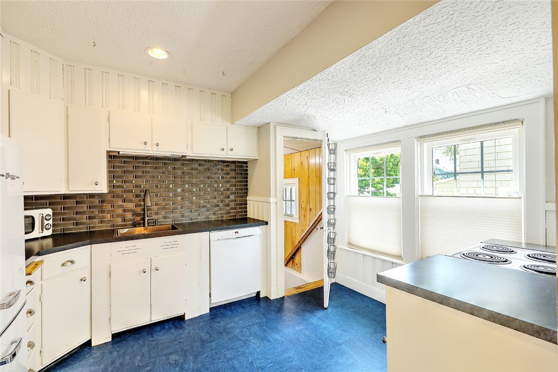 102 Edgehill Road