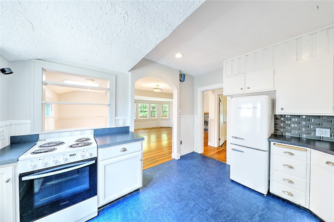 102 Edgehill Road