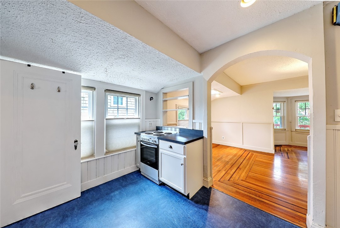 102 Edgehill Road