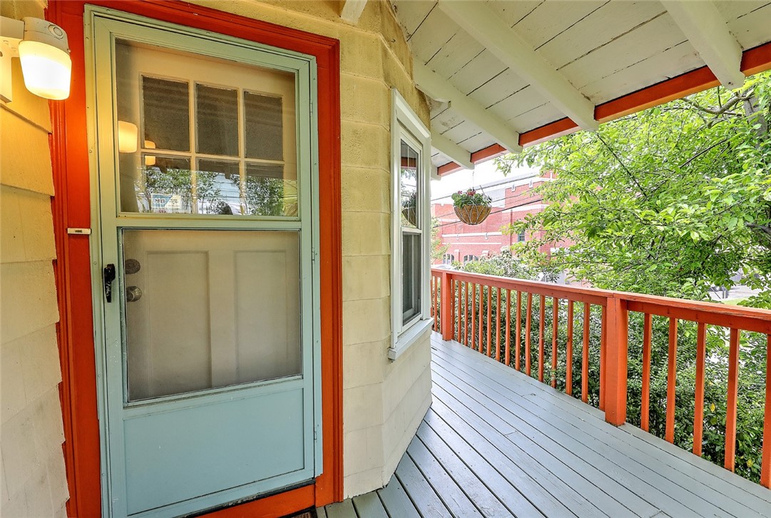 102 Edgehill Road