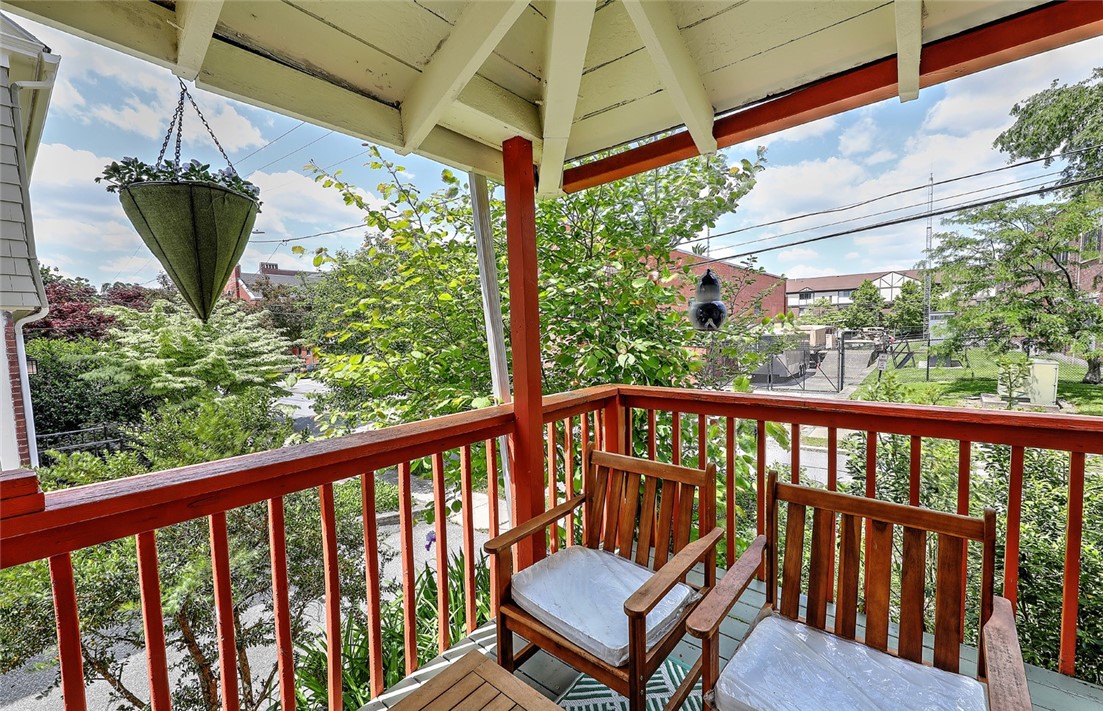 102 Edgehill Road