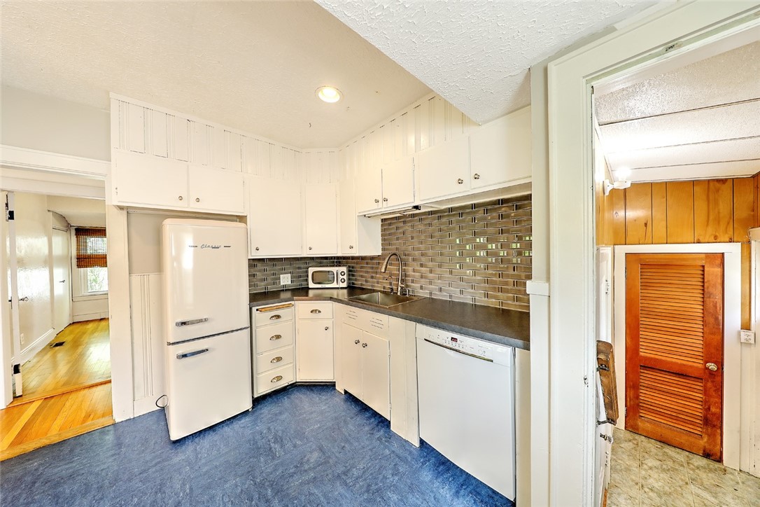 102 Edgehill Road