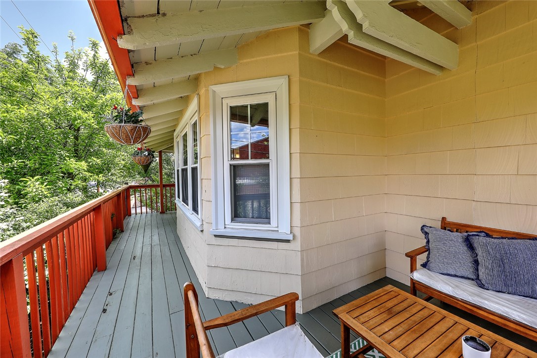 102 Edgehill Road