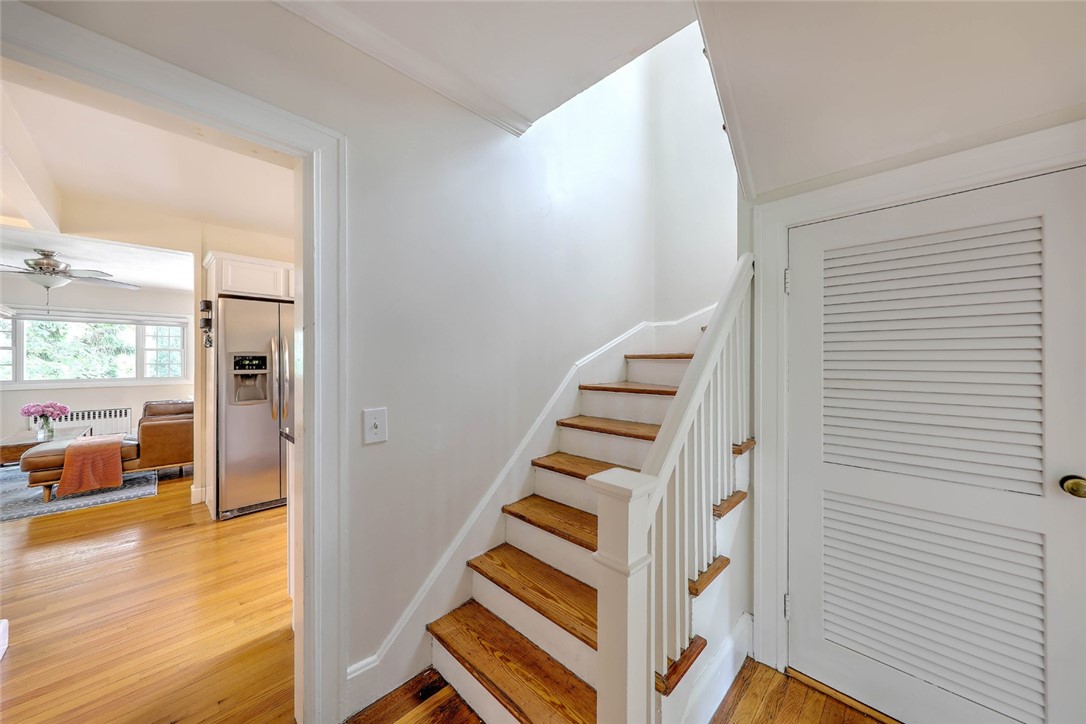 15 Woodbury Street