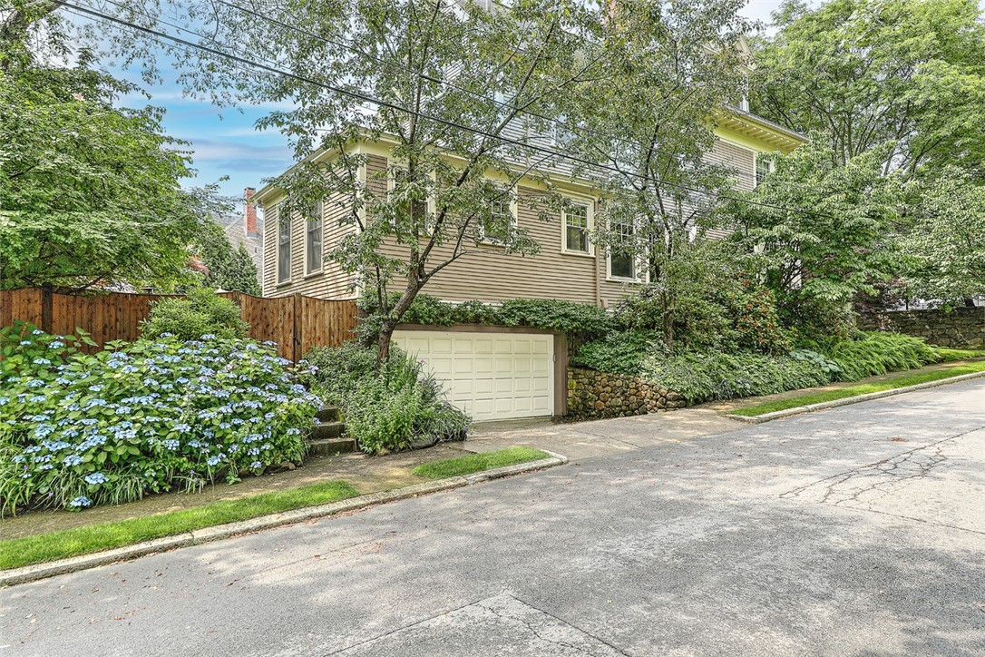 93 Arlington Avenue