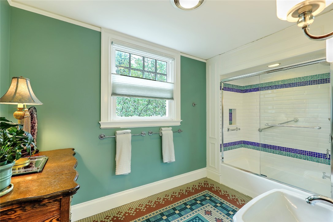93 Arlington Avenue