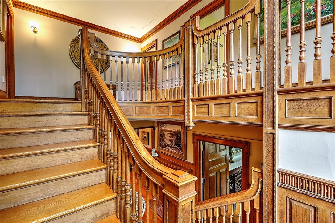 93 Arlington Avenue