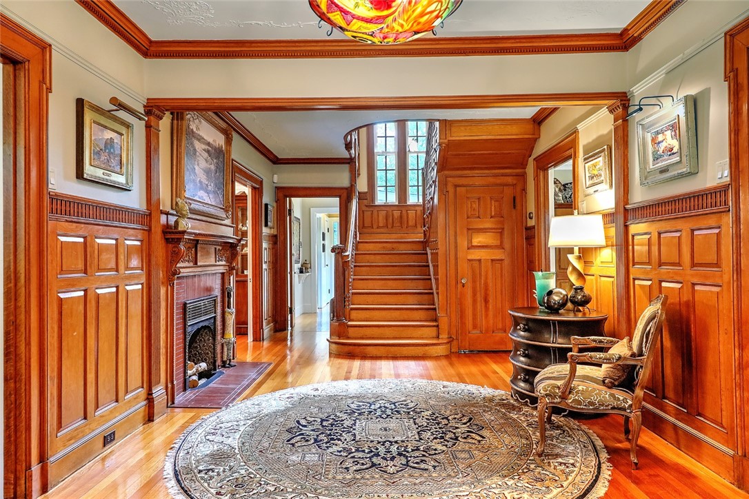 93 Arlington Avenue