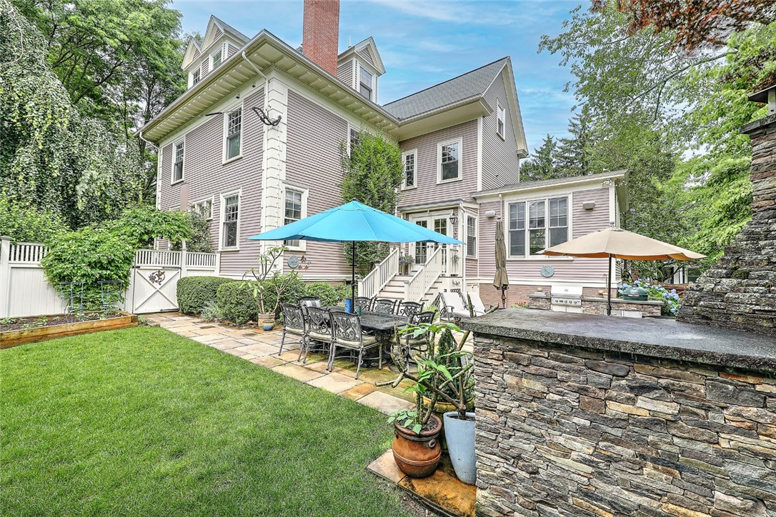 93 Arlington Avenue