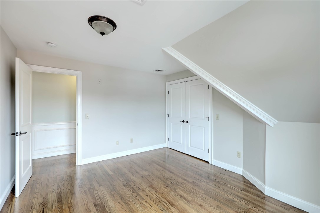 156 Broadway Street 4