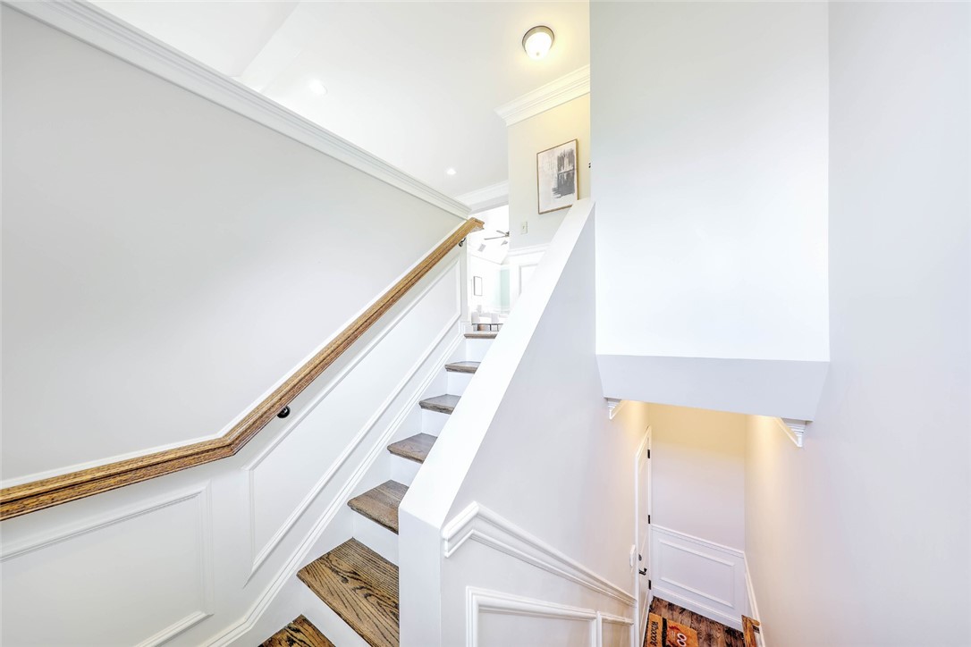 156 Broadway Street 4
