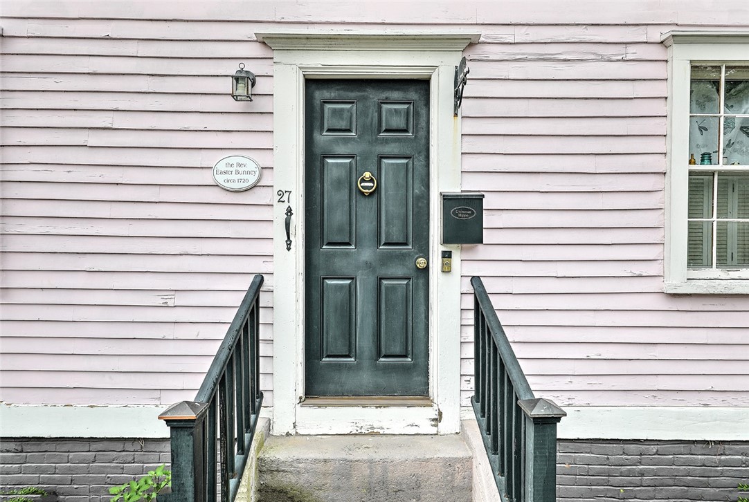 27 Bank Street