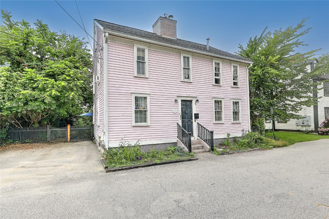 27 Bank Street