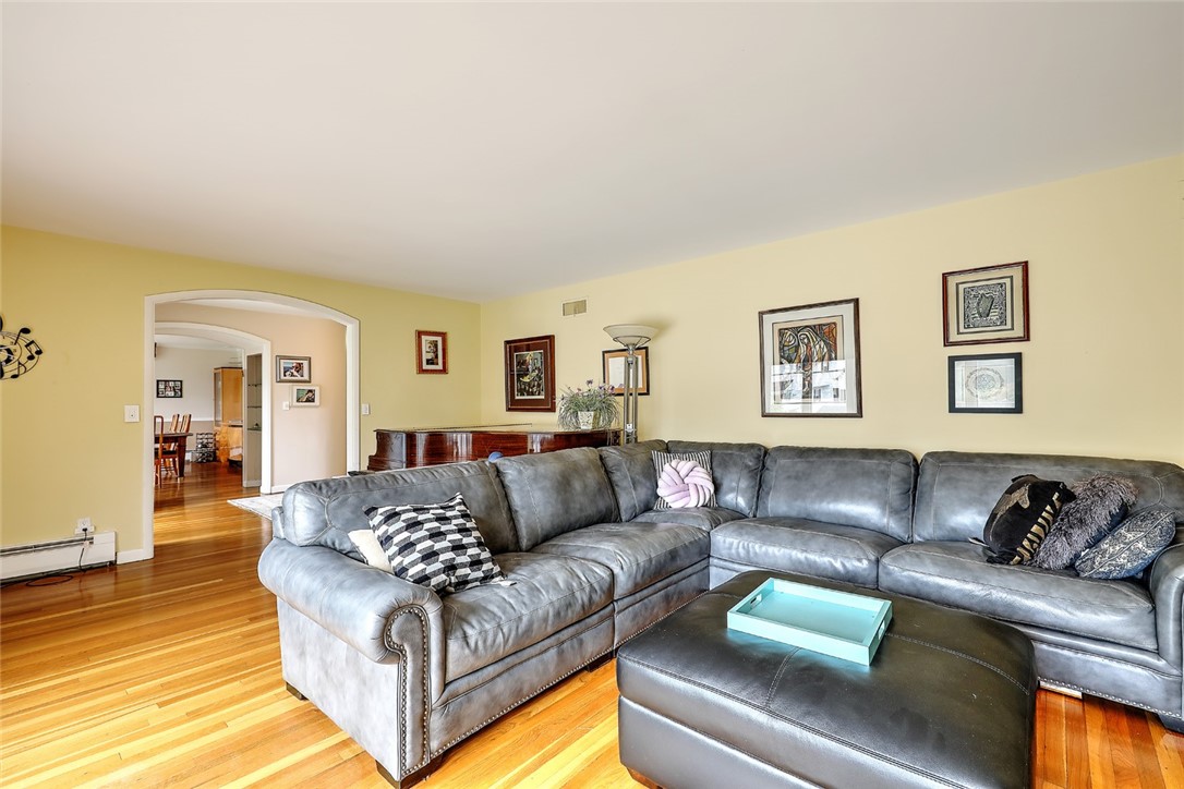 22 Glen Drive