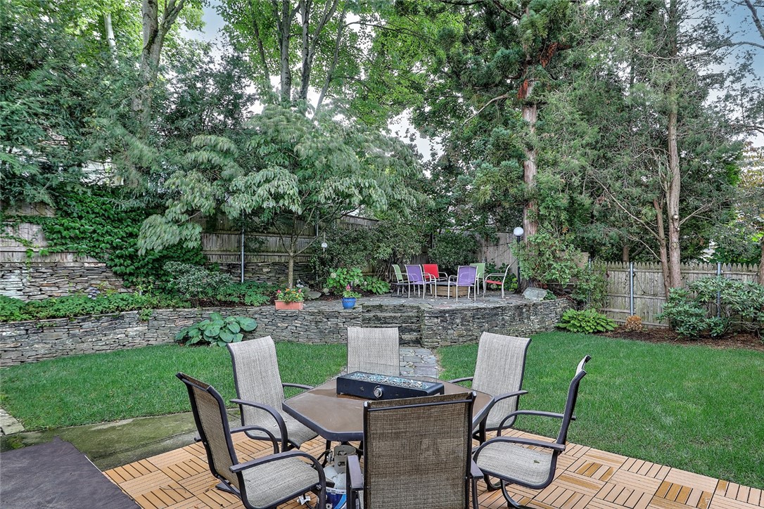 22 Glen Drive