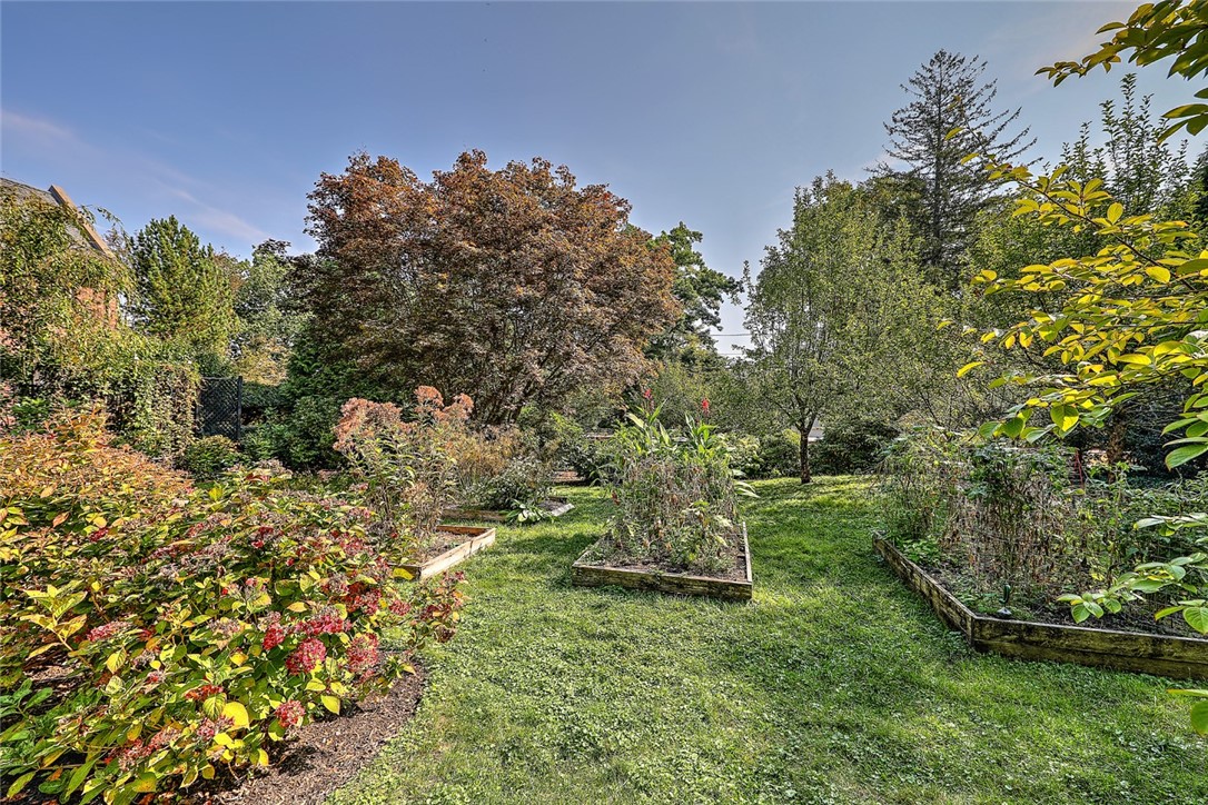 310 Blackstone Boulevard